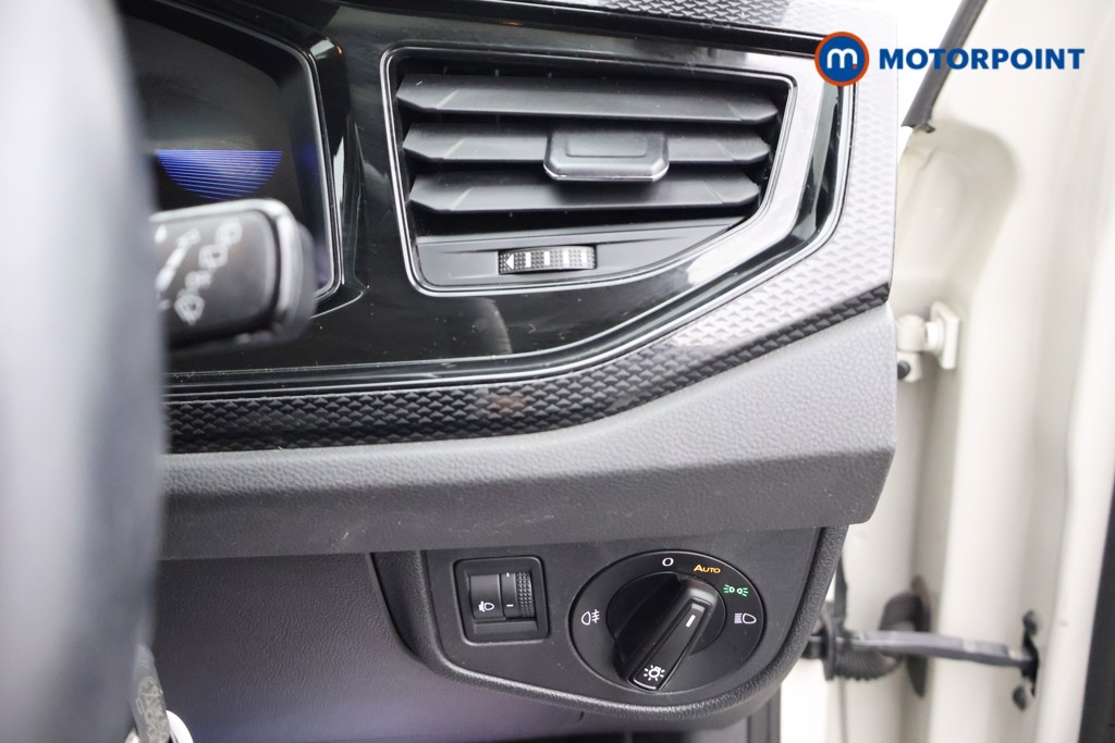 Volkswagen Polo Life Manual Petrol Hatchback - Stock Number (1676738) - 7th supplementary image