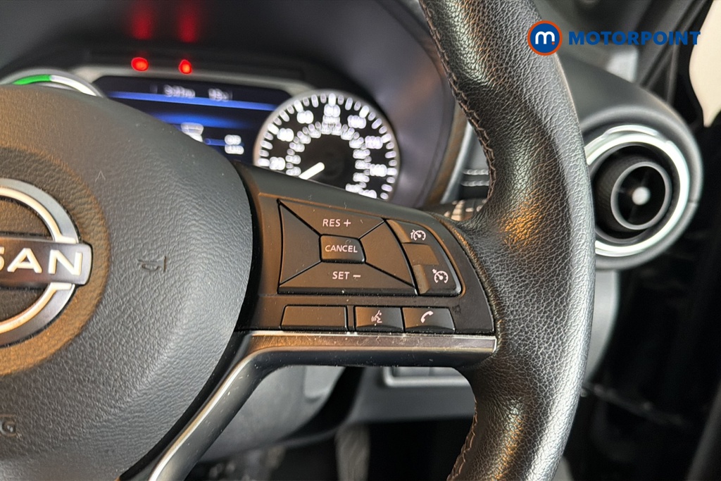 Nissan Juke N-Connecta Automatic Petrol-Electric Hybrid SUV - Stock Number (1676812) - 3rd supplementary image