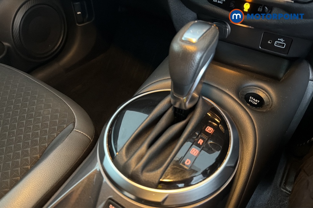 Nissan Juke N-Connecta Automatic Petrol-Electric Hybrid SUV - Stock Number (1676812) - 15th supplementary image