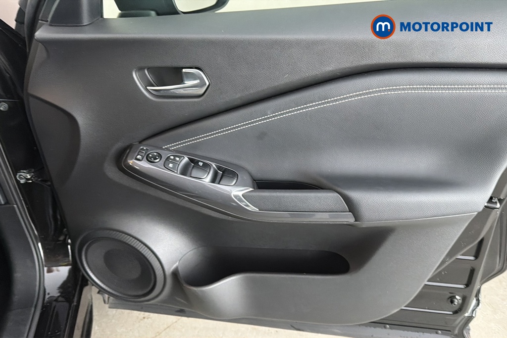 Nissan Juke N-Connecta Automatic Petrol-Electric Hybrid SUV - Stock Number (1676812) - 18th supplementary image