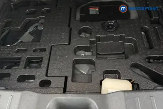 Nissan Juke N-Connecta Automatic Petrol-Electric Hybrid SUV - Stock Number (1676812) - 33rd supplementary image