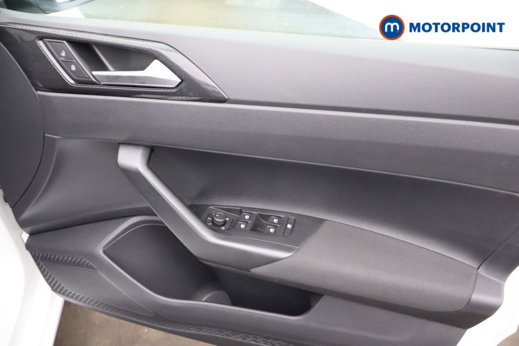 Volkswagen Polo Life Manual Petrol Hatchback - Stock Number (1677320) - 12th supplementary image