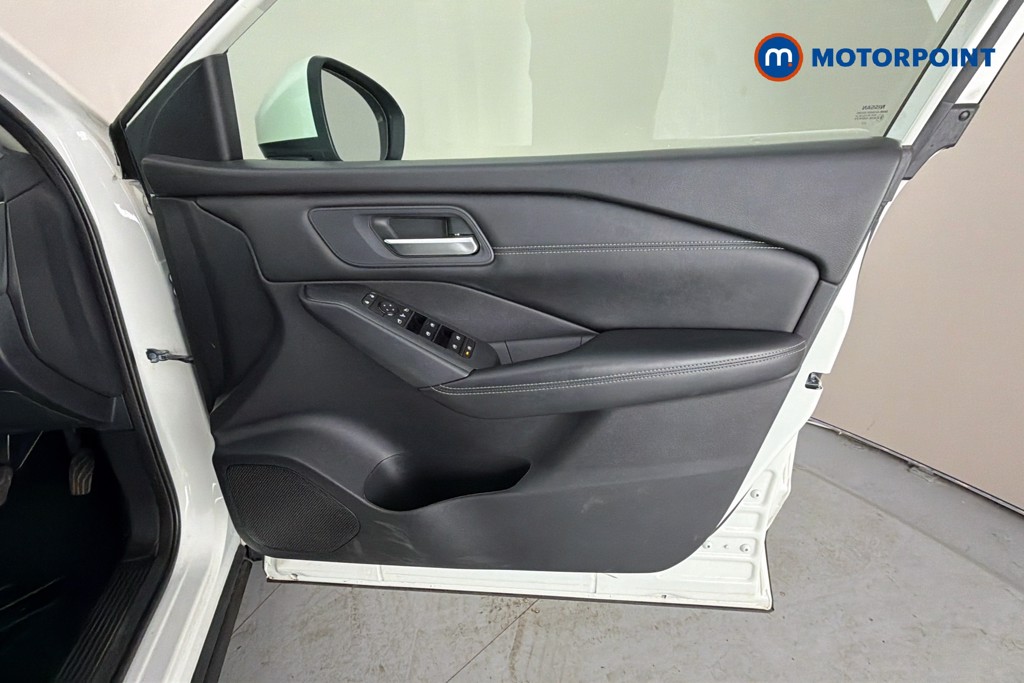 Nissan Qashqai Acenta Premium Manual Petrol SUV - Stock Number (1658708) - 19th supplementary image