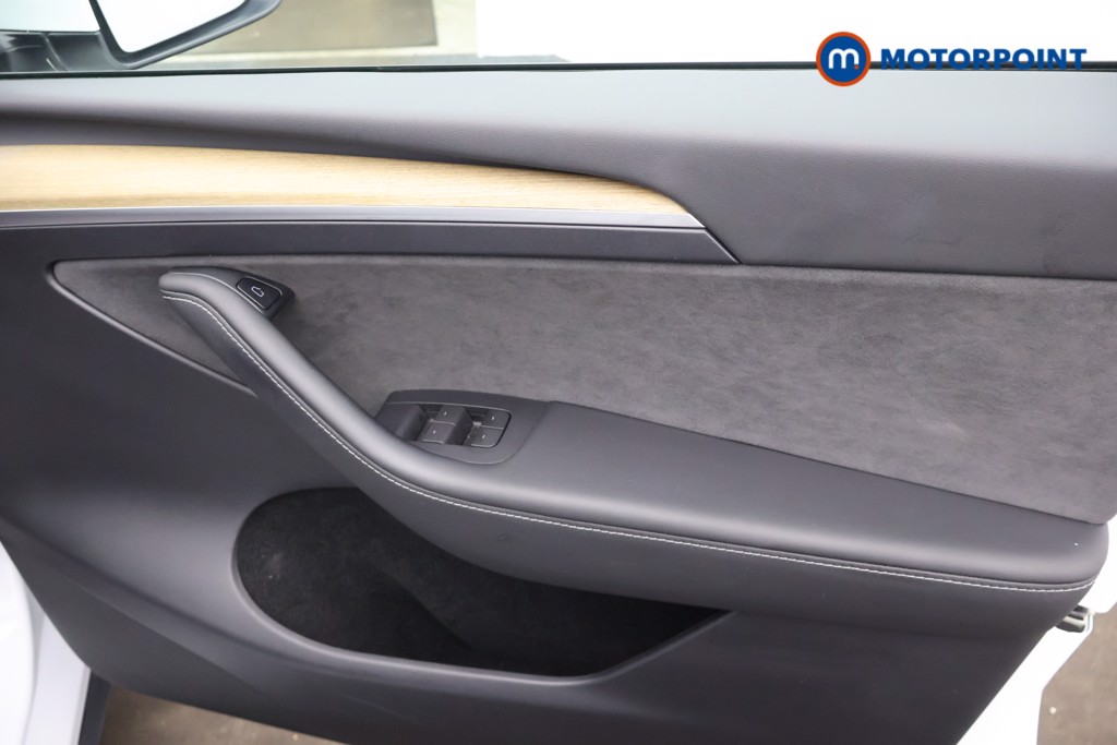 Tesla Model Y Long Range Automatic Electric SUV - Stock Number (1658899) - 11th supplementary image