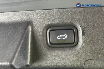 Hyundai Santa Fe Ultimate Automatic Petrol-Electric Hybrid SUV - Stock Number (1660143) - 993rd supplementary image