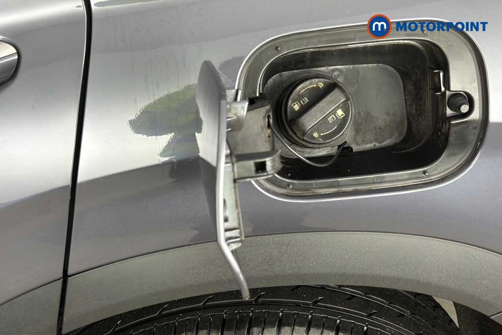 Hyundai Santa Fe Ultimate Automatic Petrol-Electric Hybrid SUV - Stock Number (1660143) - 41st supplementary image