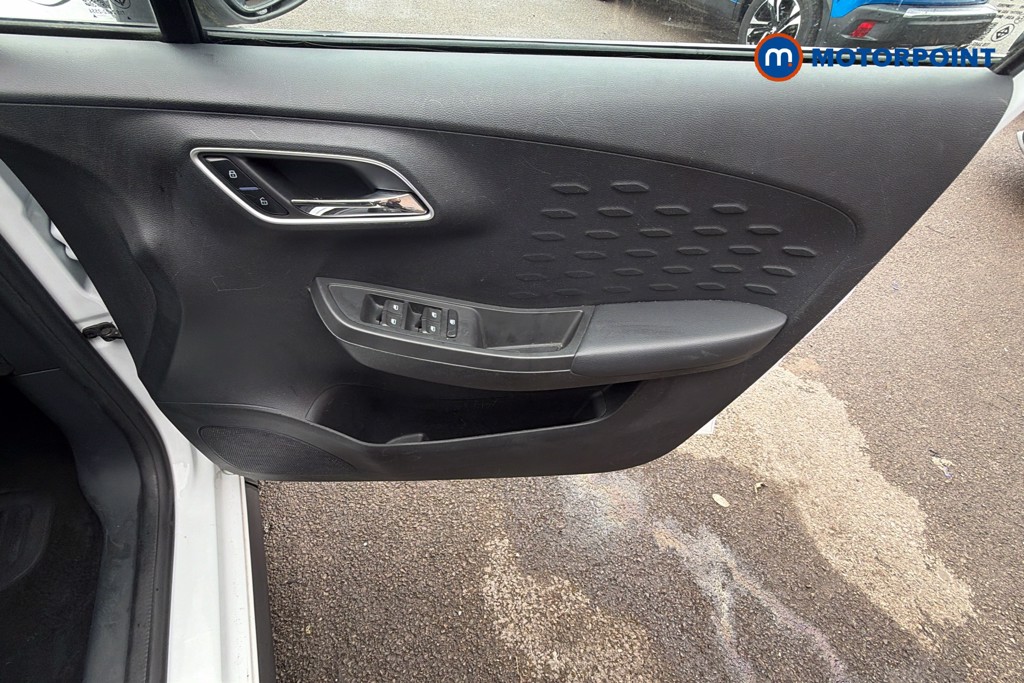 Mg Motor Uk MG3 Excite Manual Petrol Hatchback - Stock Number (1664745) - 1st supplementary image