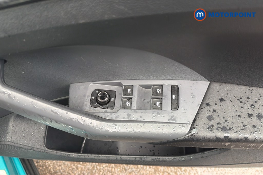 Volkswagen T-Cross R-Line Manual Petrol SUV - Stock Number (1666818) - 4th supplementary image