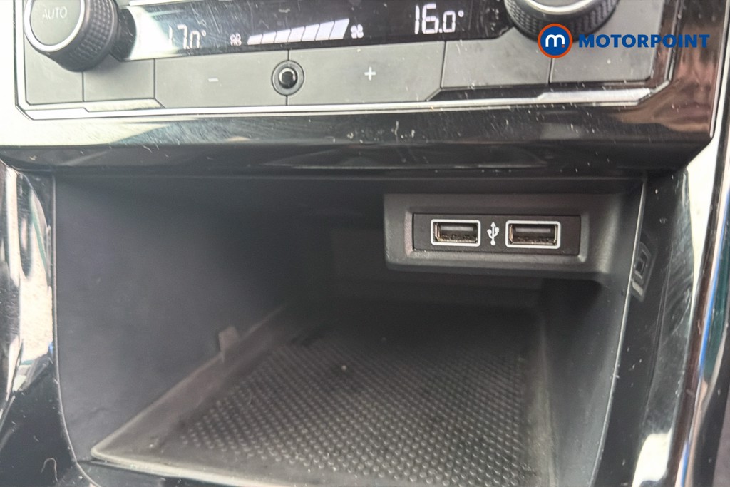 Volkswagen T-Cross R-Line Manual Petrol SUV - Stock Number (1666818) - 16th supplementary image
