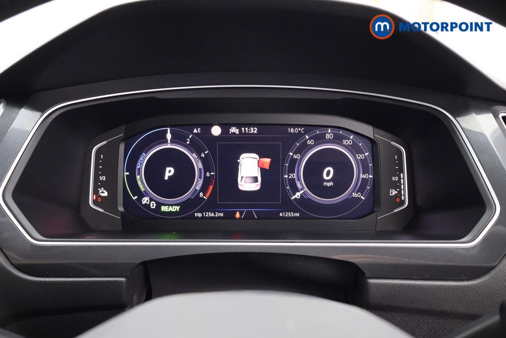 Volkswagen Tiguan Life Automatic Petrol Plug-In Hybrid SUV - Stock Number (1667821) - 4th supplementary image