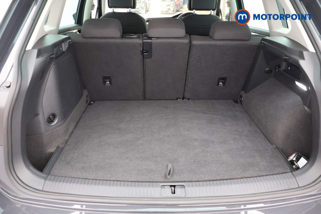 Volkswagen Tiguan Life Automatic Petrol Plug-In Hybrid SUV - Stock Number (1667821) - 23rd supplementary image