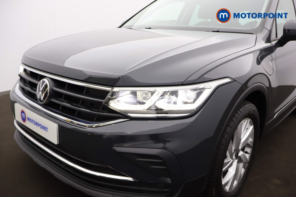 Volkswagen Tiguan Life Automatic Petrol Plug-In Hybrid SUV - Stock Number (1667821) - 32nd supplementary image