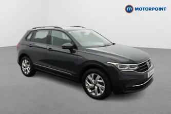 Volkswagen Tiguan Life Automatic Petrol Plug-In Hybrid SUV - Stock Number (1667821) - Drivers side front corner