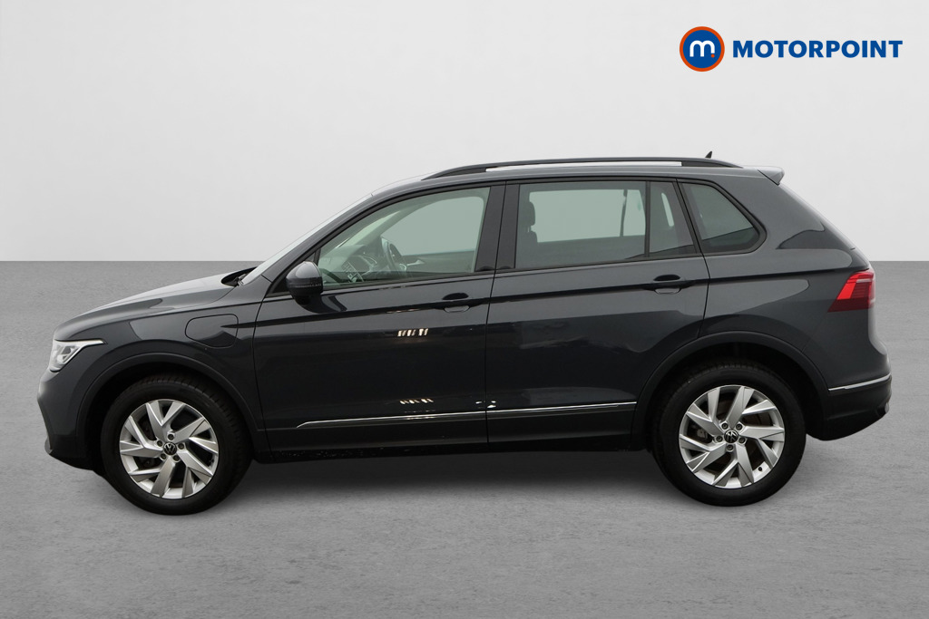 Volkswagen Tiguan Life Automatic Petrol Plug-In Hybrid SUV - Stock Number (1667821) - Passenger side