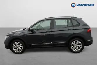 Volkswagen Tiguan Life Automatic Petrol Plug-In Hybrid SUV - Stock Number (1667821) - Passenger side