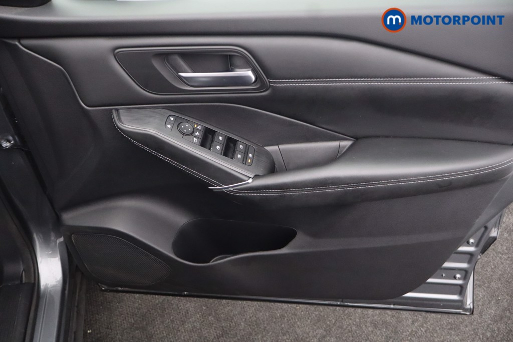 Nissan Qashqai N-Connecta Automatic Petrol SUV - Stock Number (1667958) - 23rd supplementary image