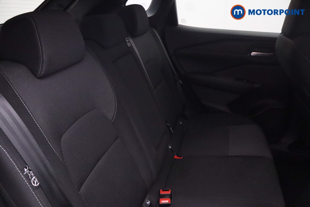 Nissan Qashqai N-Connecta Automatic Petrol SUV - Stock Number (1667958) - 26th supplementary image