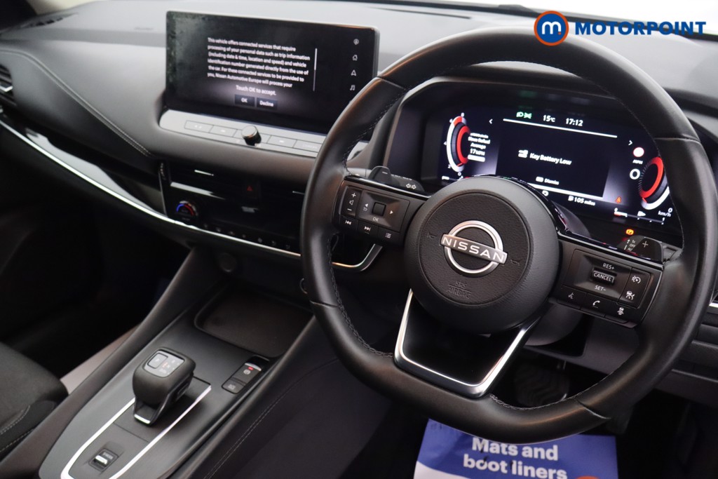 Nissan Qashqai N-Connecta Automatic Petrol SUV - Stock Number (1667958) - 1st supplementary image