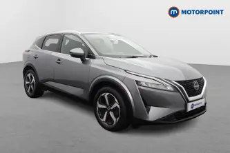Nissan Qashqai N-Connecta Automatic Petrol SUV - Stock Number (1667958) - Drivers side front corner