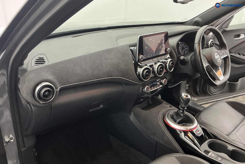 Nissan Juke Tekna-Plus Manual Petrol SUV - Stock Number (1668286) - 9th supplementary image
