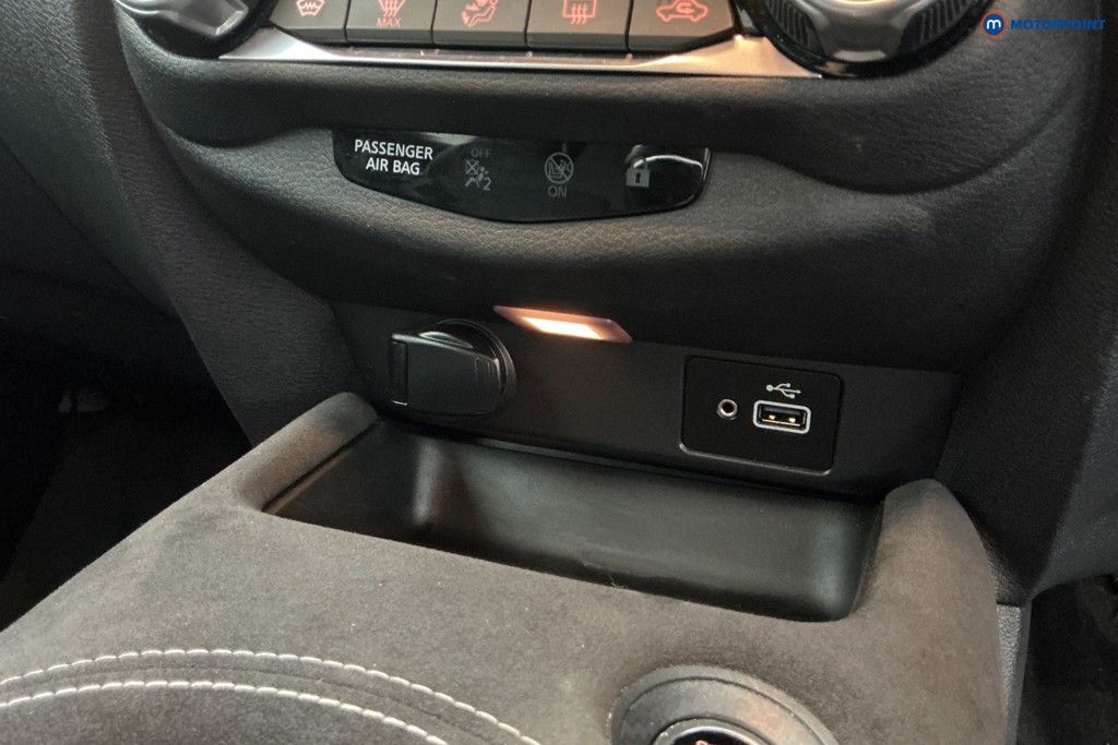 Nissan Juke Tekna-Plus Manual Petrol SUV - Stock Number (1668286) - 17th supplementary image