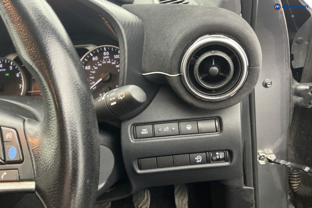 Nissan Juke Tekna-Plus Manual Petrol SUV - Stock Number (1668286) - 23rd supplementary image