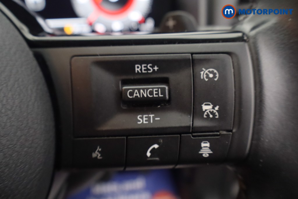 Nissan Qashqai N-Connecta Automatic Petrol SUV - Stock Number (1668481) - 4th supplementary image