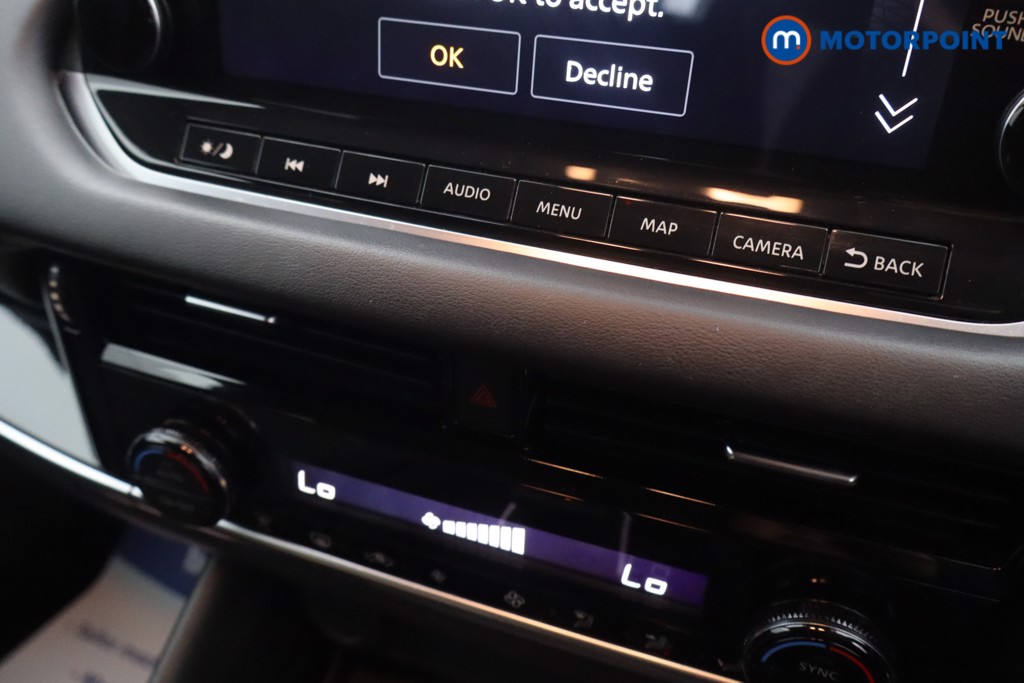 Nissan Qashqai N-Connecta Automatic Petrol SUV - Stock Number (1668481) - 10th supplementary image