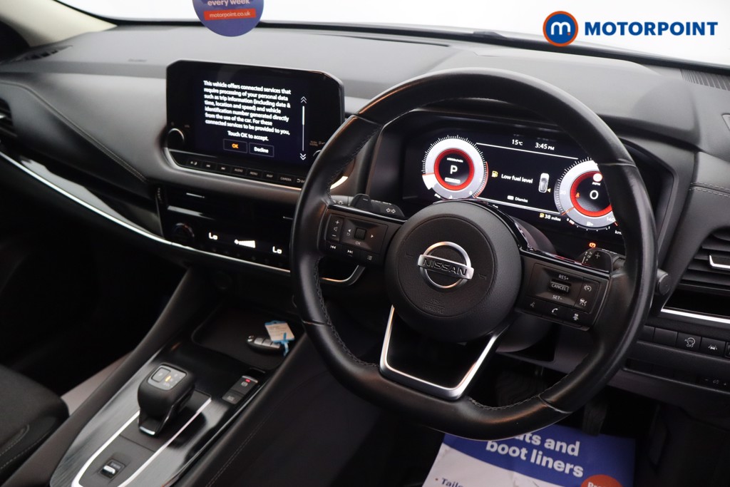 Nissan Qashqai N-Connecta Automatic Petrol SUV - Stock Number (1668481) - 1st supplementary image