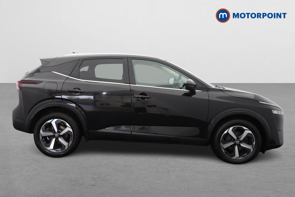 Nissan Qashqai N-Connecta Automatic Petrol SUV - Stock Number (1668481) - Drivers side