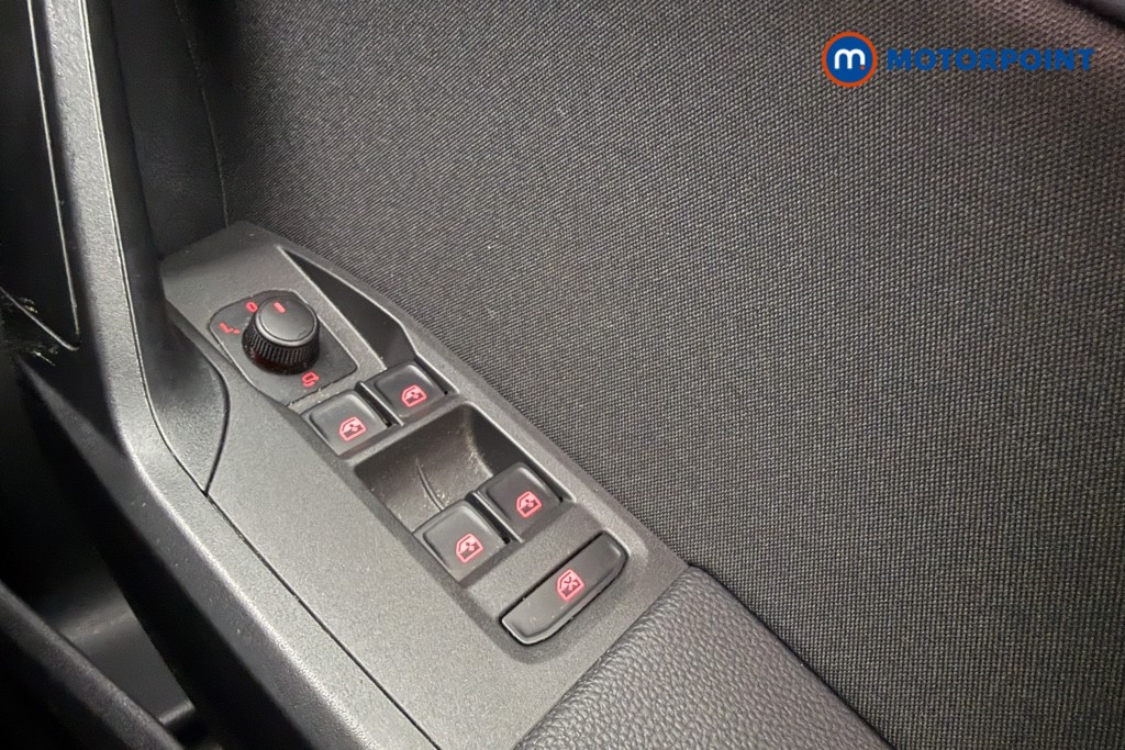 Seat Arona FR Manual Petrol SUV - Stock Number (1668596) - 18th supplementary image