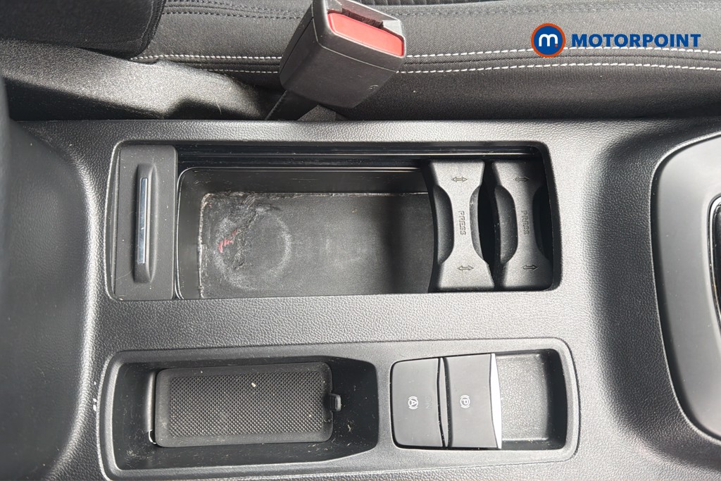 Ford Focus Titanium Manual Petrol Hatchback - Stock Number (1668792) - 16th supplementary image