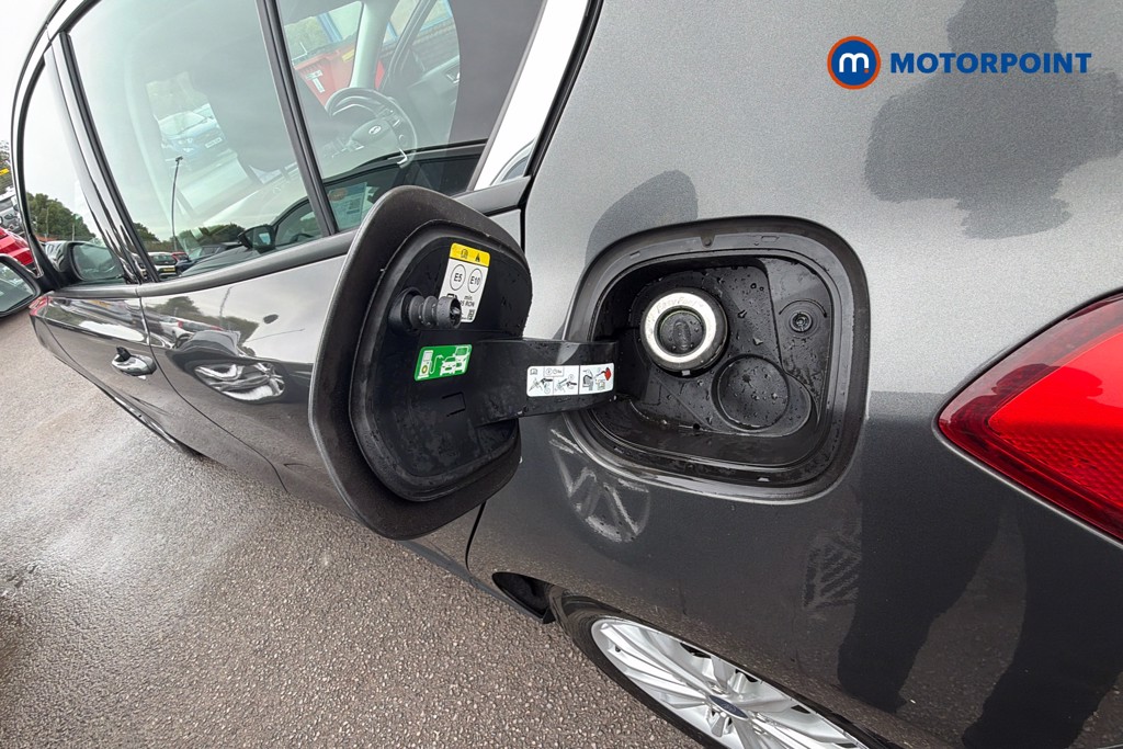 Ford Focus Titanium Manual Petrol Hatchback - Stock Number (1668792) - 20th supplementary image