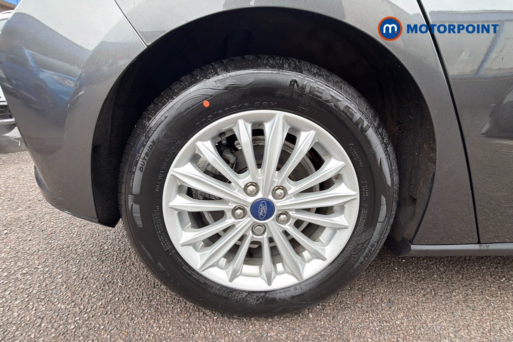 Ford Focus Titanium Manual Petrol Hatchback - Stock Number (1668792) - 26th supplementary image