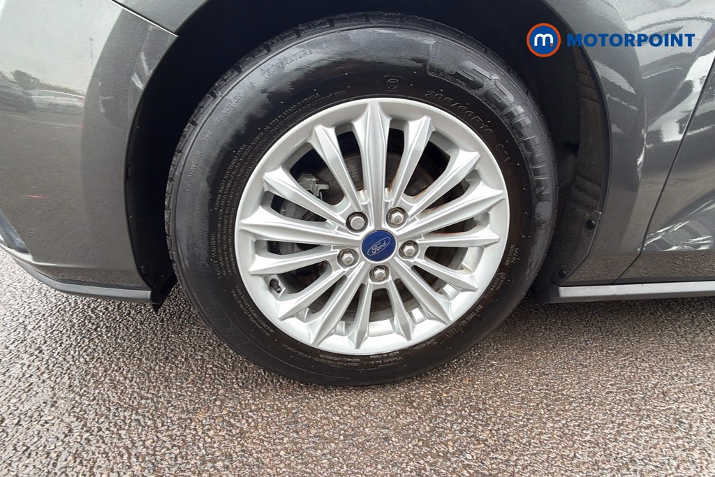 Ford Focus Titanium Manual Petrol Hatchback - Stock Number (1668792) - 38th supplementary image