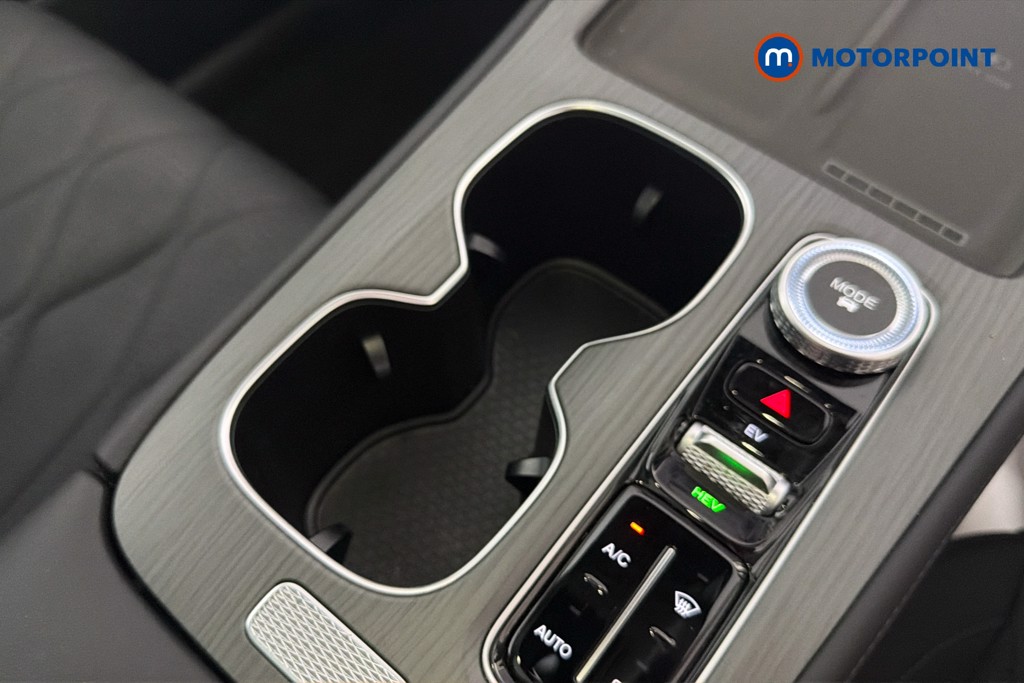 Chery Tiggo 8 Summit Automatic Petrol Plug-In Hybrid SUV - Stock Number (1669605) - 16th supplementary image