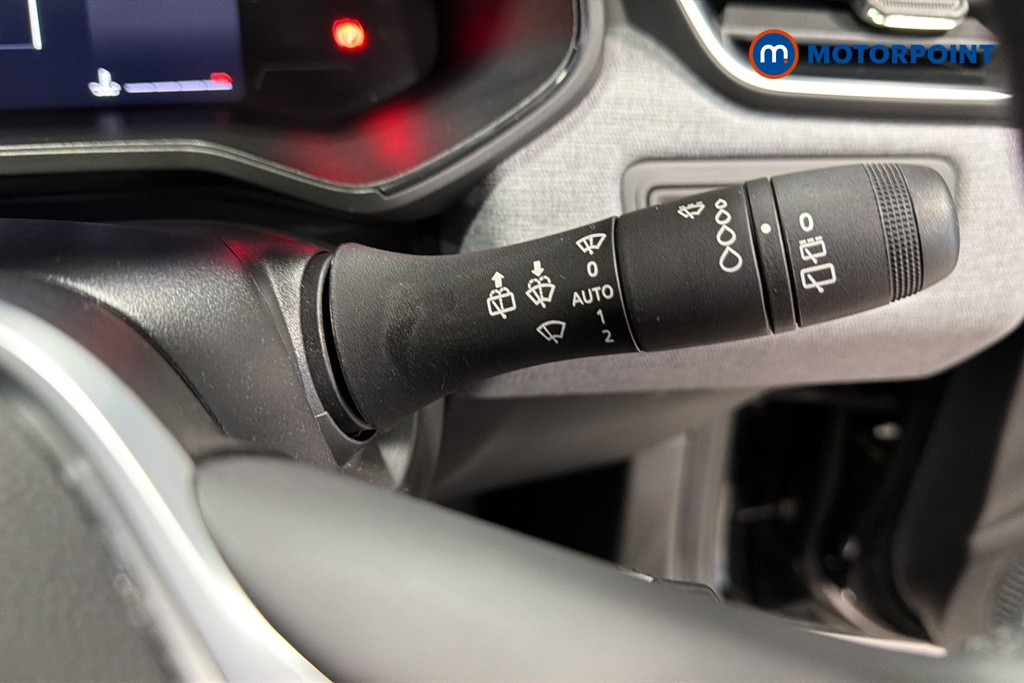 Renault Clio Evolution Manual Petrol Hatchback - Stock Number (1669821) - 6th supplementary image