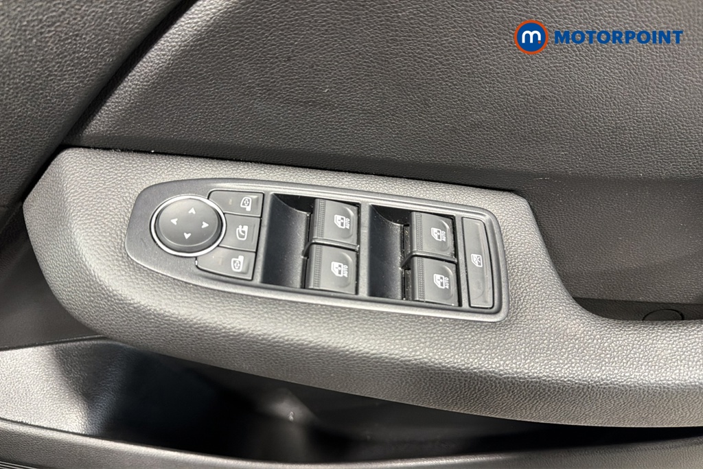Renault Clio Evolution Manual Petrol Hatchback - Stock Number (1669821) - 19th supplementary image