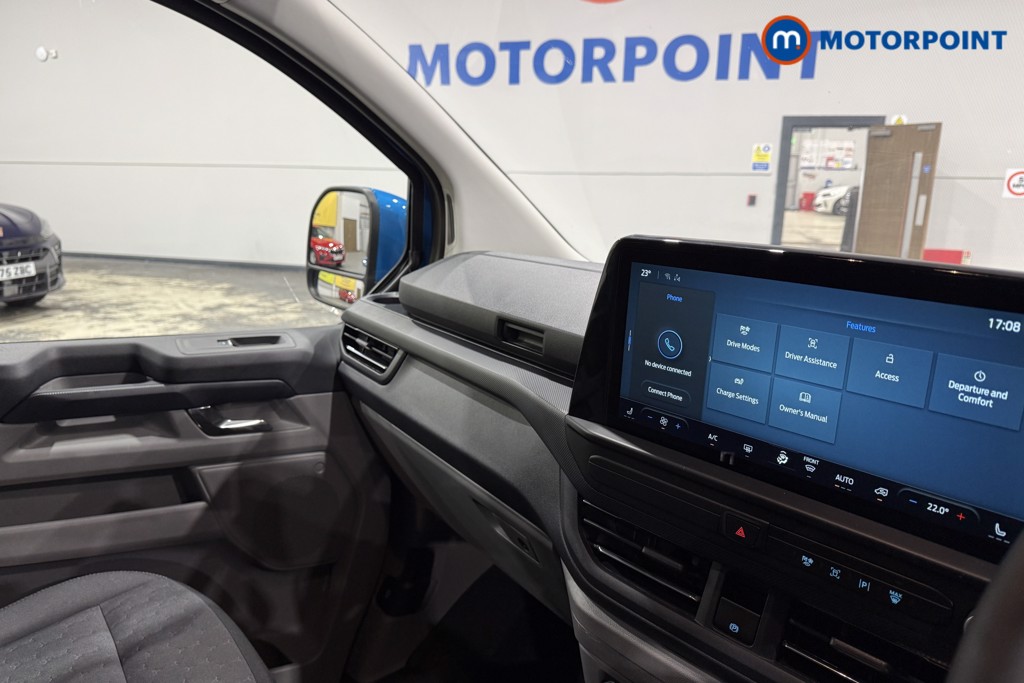 Ford Transit Custom Limited Automatic Petrol Plug-In Hybrid Standard Roof Minibus - Stock Number (1670102) - 7th supplementary image