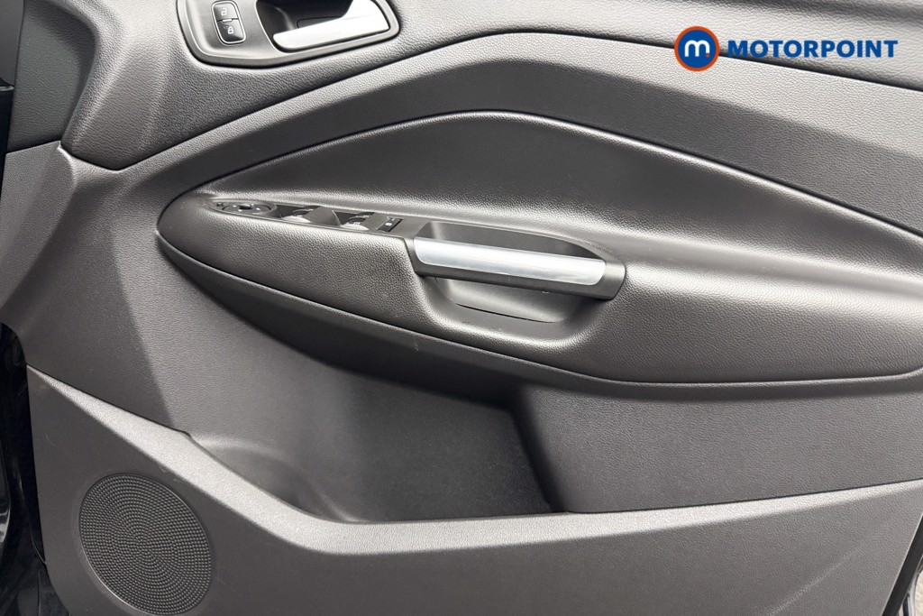 Ford Kuga St-Line Manual Diesel SUV - Stock Number (1670182) - 18th supplementary image