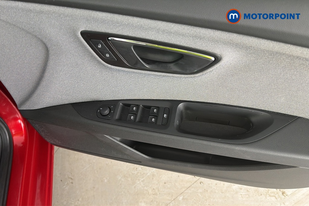 Seat Leon Se Dynamic Manual Petrol Hatchback - Stock Number (1670505) - 19th supplementary image
