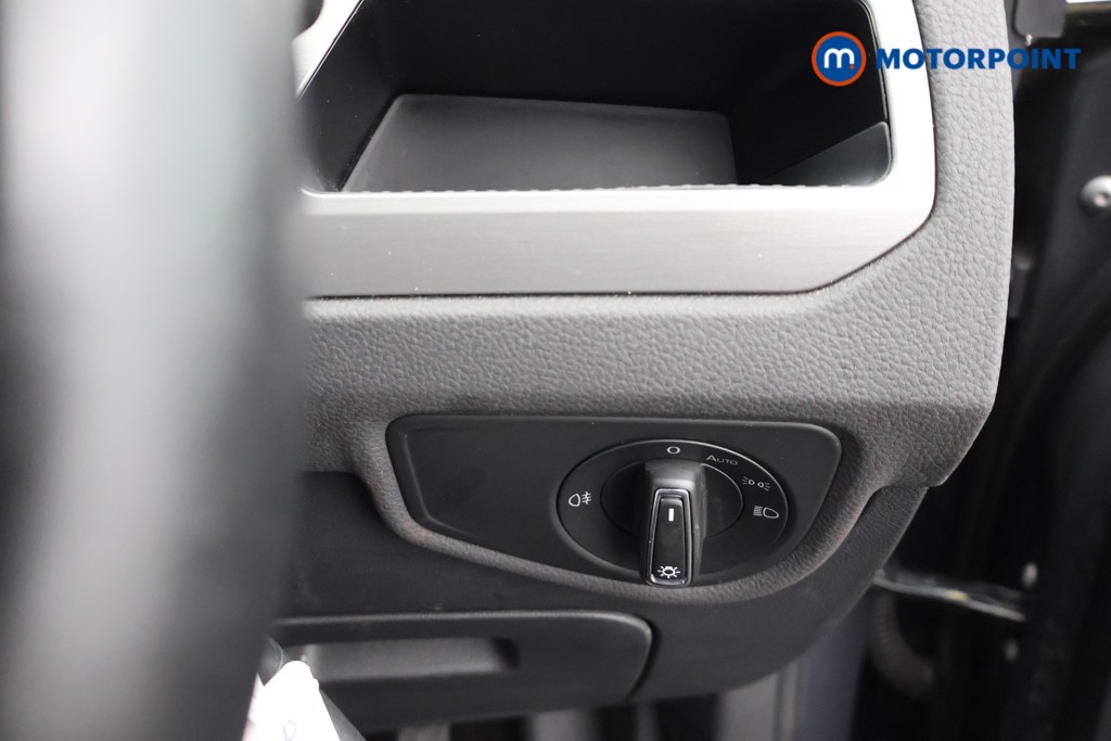 Volkswagen Touran Se Family Manual Petrol People Carrier - Stock Number (1670726) - 7th supplementary image