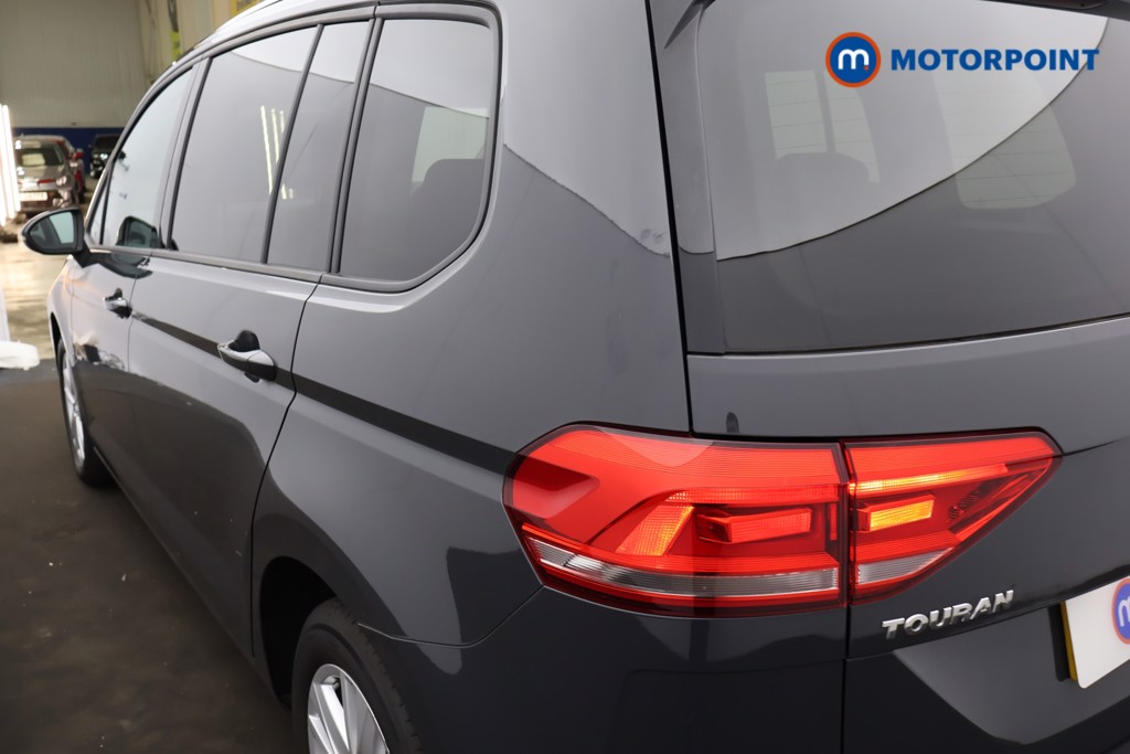 Volkswagen Touran Se Family Manual Petrol People Carrier - Stock Number (1670726) - 24th supplementary image