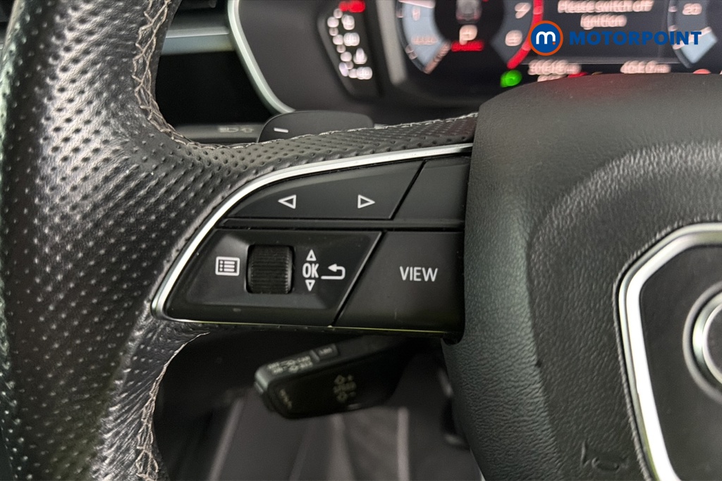 Audi Q3 Black Edition Automatic Petrol SUV - Stock Number (1670936) - 4th supplementary image