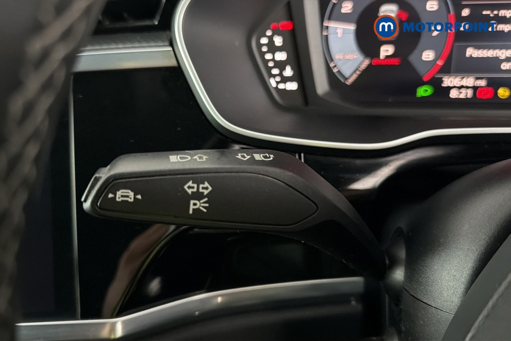 Audi Q3 Black Edition Automatic Petrol SUV - Stock Number (1670936) - 5th supplementary image
