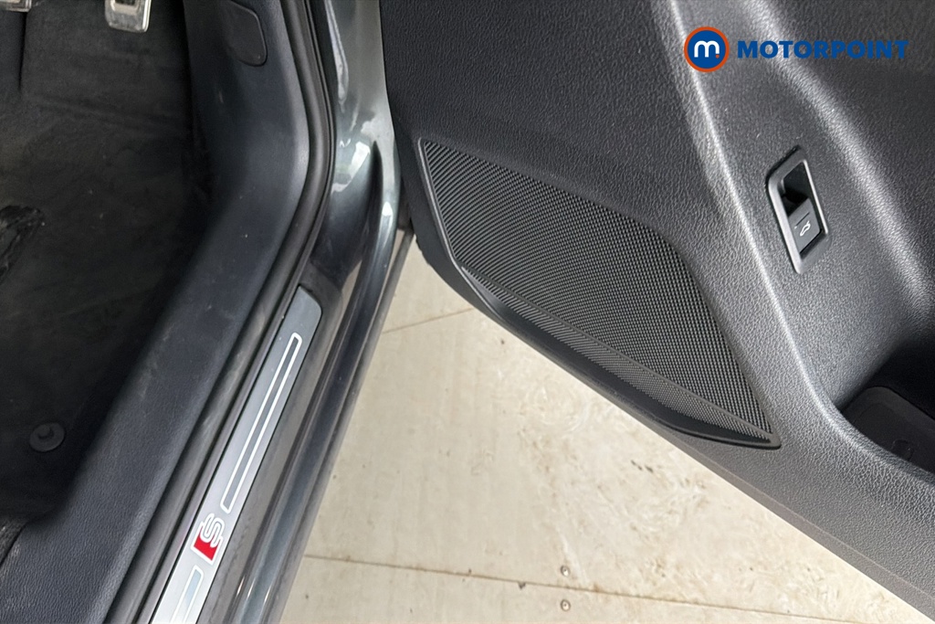 Audi Q3 Black Edition Automatic Petrol SUV - Stock Number (1670936) - 21st supplementary image