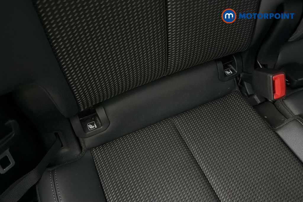 Audi Q3 Black Edition Automatic Petrol SUV - Stock Number (1670936) - 27th supplementary image