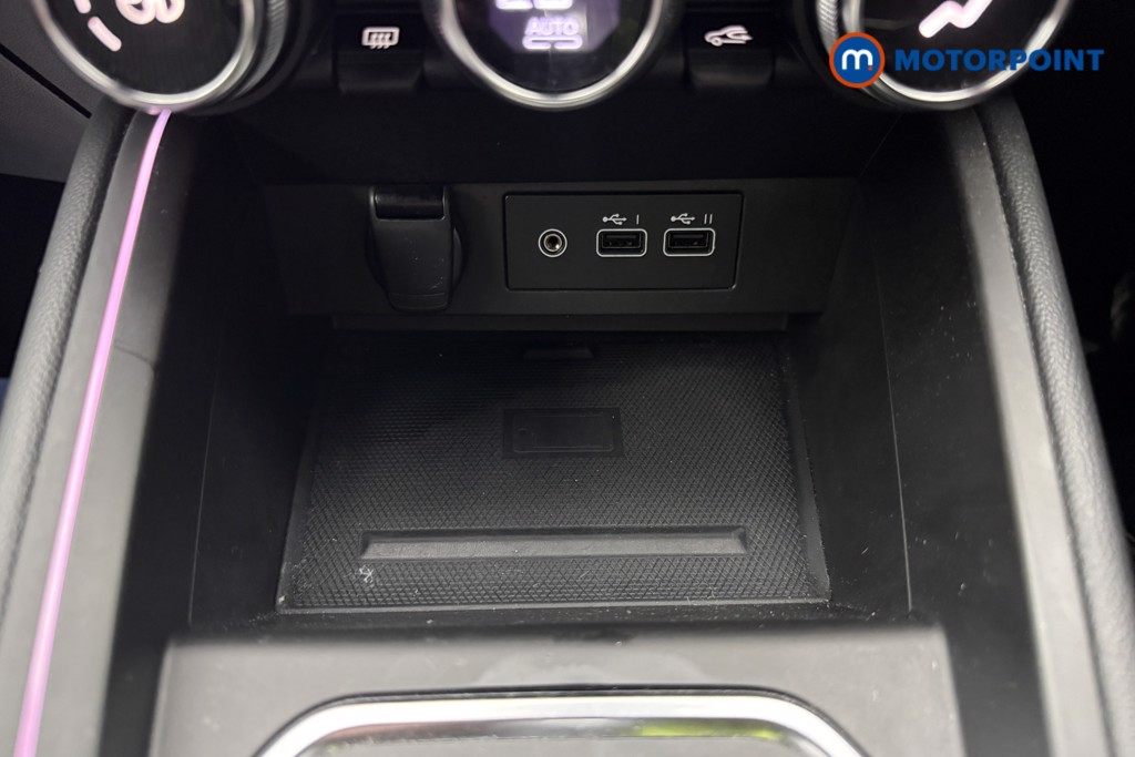 Renault Clio Techno Automatic Petrol-Electric Hybrid Hatchback - Stock Number (1672151) - 16th supplementary image