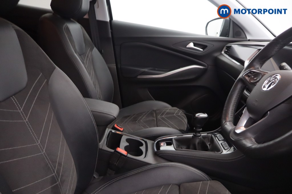 Vauxhall Grandland Ultimate Manual Petrol SUV - Stock Number (1672694) - 11th supplementary image