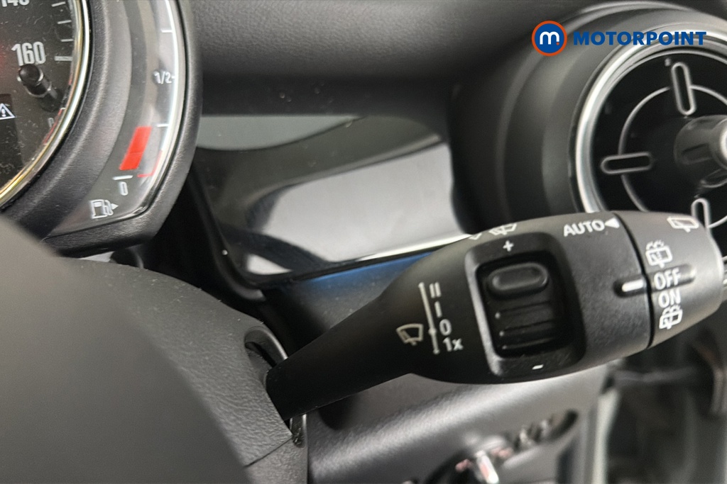 Mini Hatchback One Classic Manual Petrol Hatchback - Stock Number (1672860) - 6th supplementary image